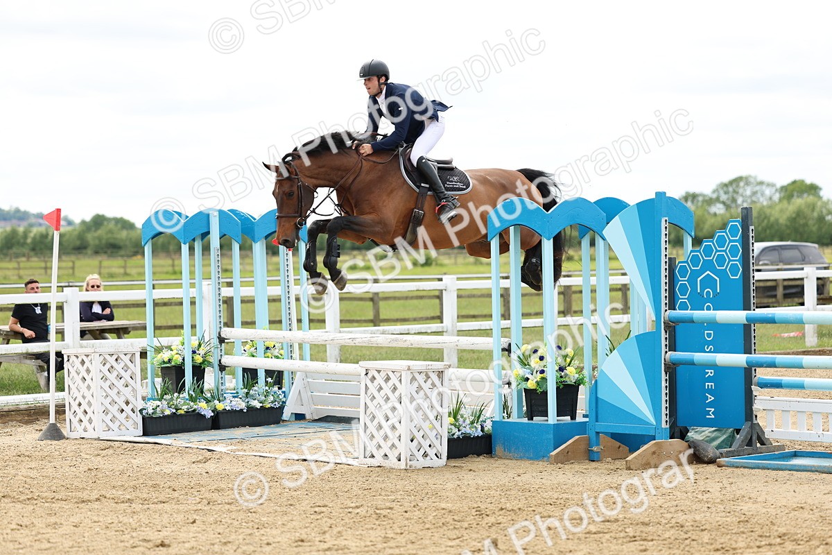 SBM_005965 - Class 19 - Senior Newcomers - 1.10m