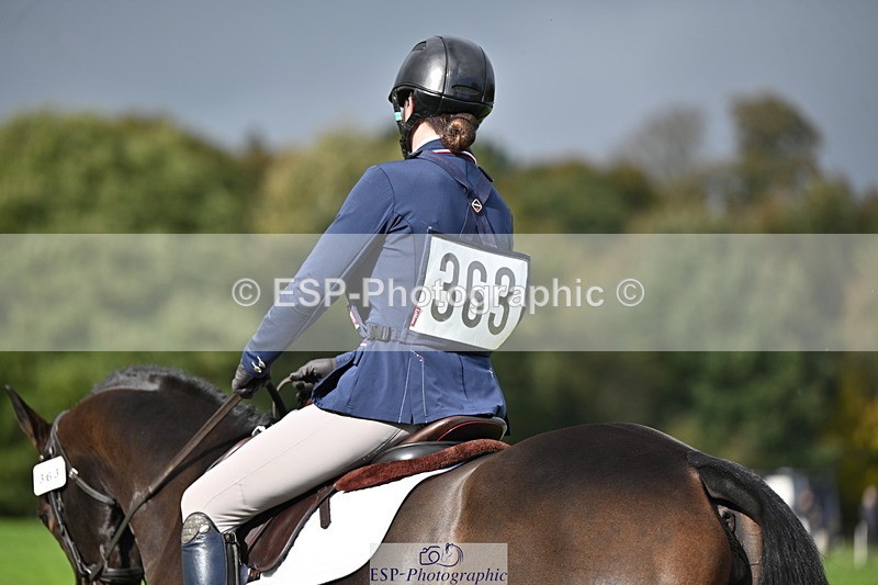 251024A-133655-12170 - D-363-Florrie.Ball