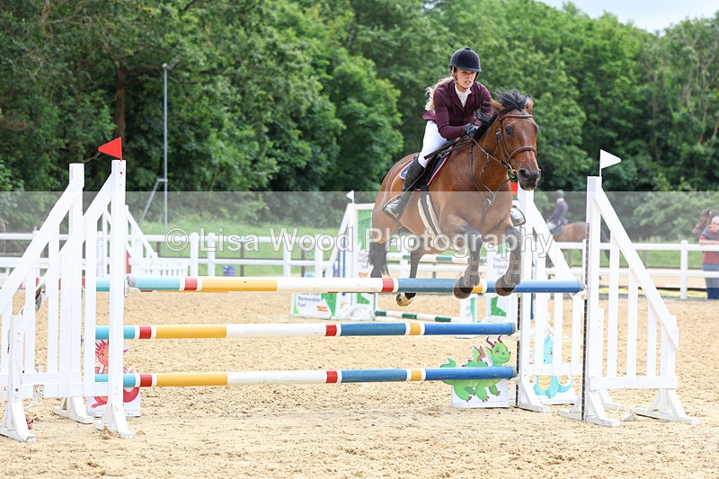 3E7A4280 - Class 7: Senior Newcomers/1.10m open