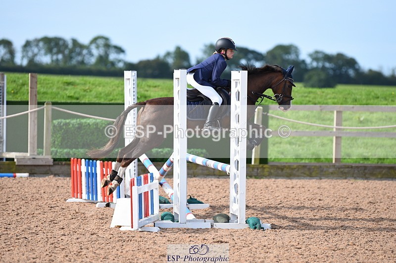 230716A-091638-01881 - Cls 32 Stepping Stones 128cm & 138cm