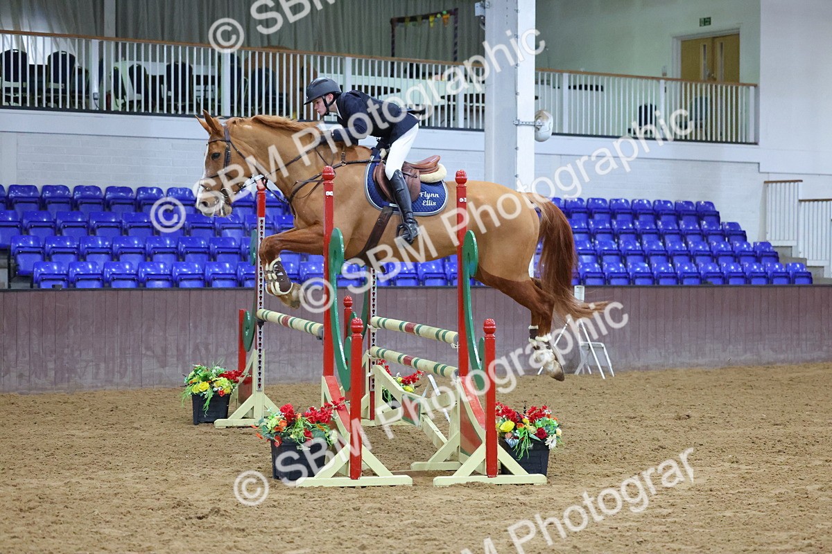 1I0A4702 - Class 9 - Senior Newcomers/ 1.10m Open