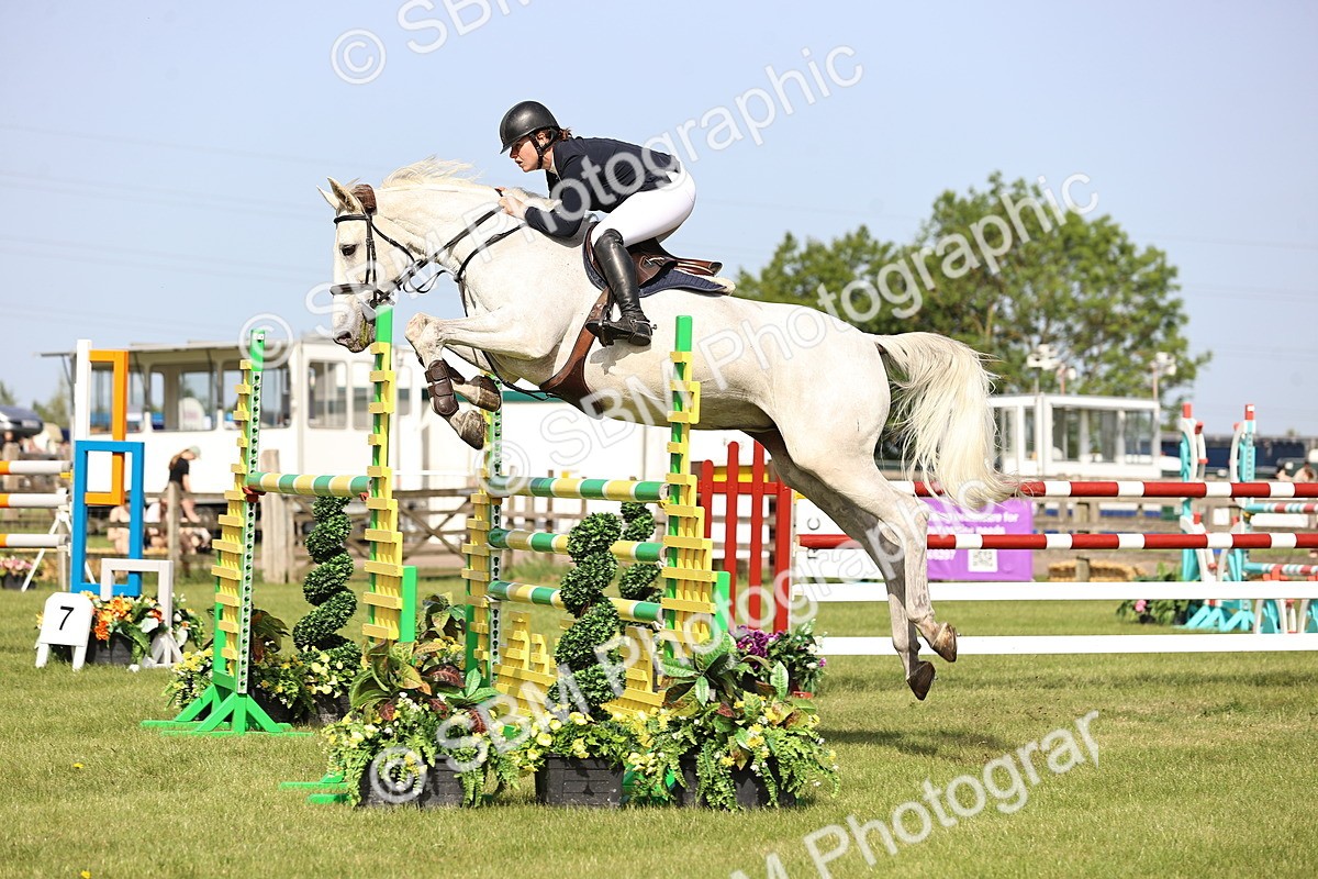 SBM_01537 - Class 200 - Martin Grant Homes Welcome Stakes 1.25m Open