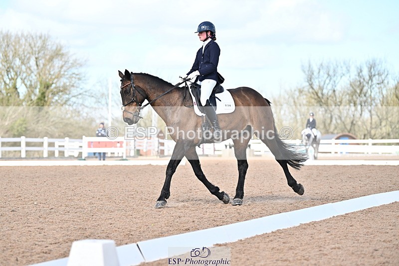 240324A-125101-02402 - Novice 28, 12.15 to 13.00