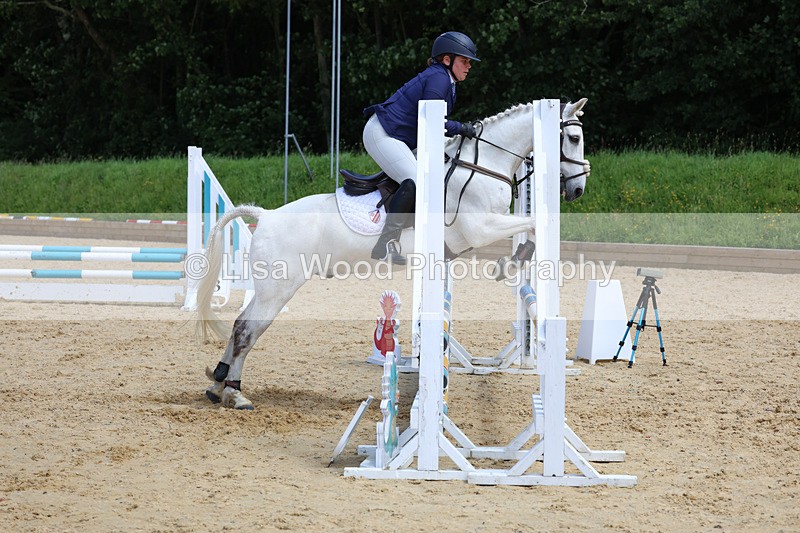 3E7A2240 - Class 4: 70 -75cm Part A