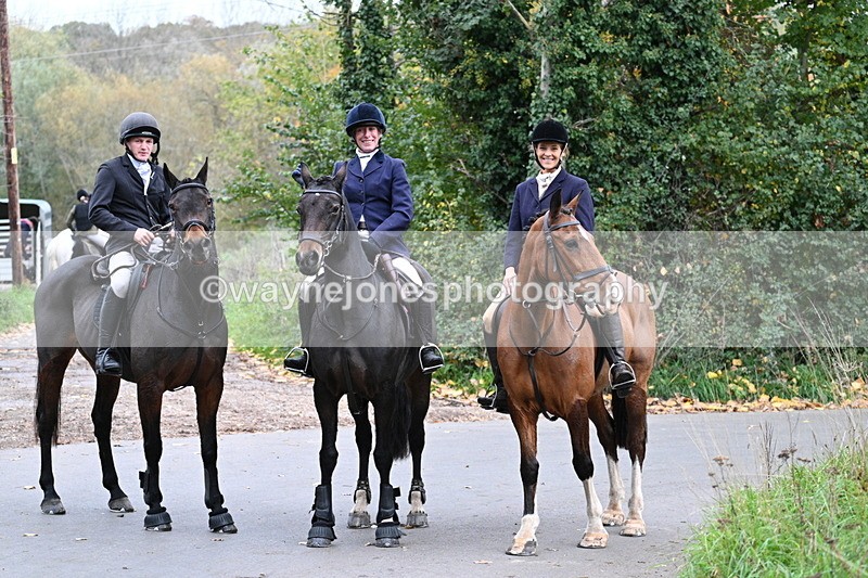 WJ7_7423 - Walk Home..