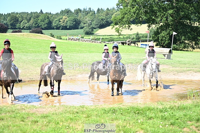 240729B-150426-03114 - Abbie's Group XC