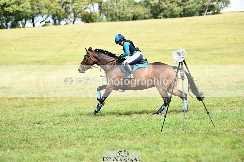 250831-132425-09498 - H-380-Vicky.Stacey