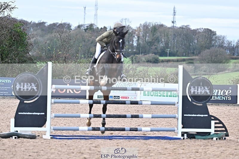 251126-132534-00574 - Cls 5 Foxhunter and 1.20m