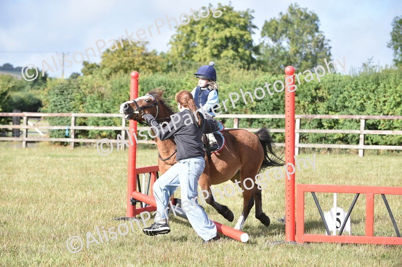 20250831-0283 - Class 6 - Minimus Jumping 30cm
