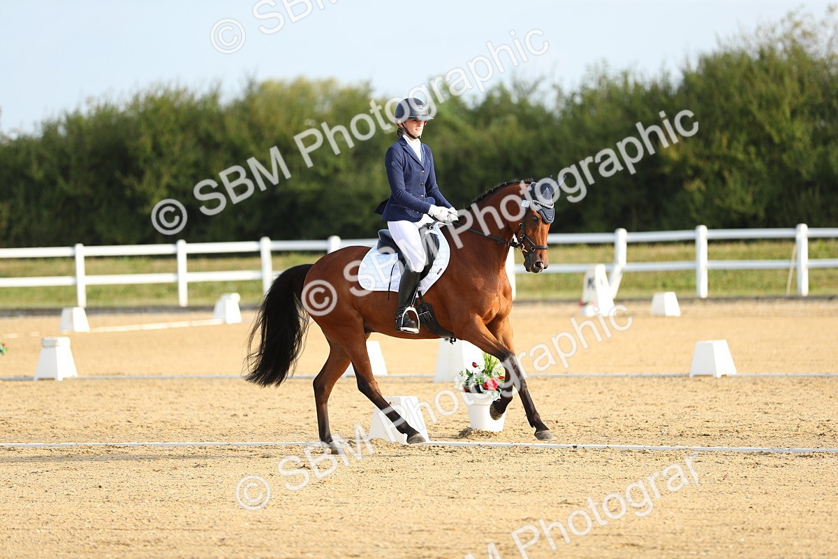 SBM_014961 - Class 13 - Novice 23 - 8,30-9.33