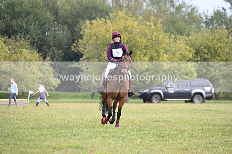 WJ6_9976 - 40cm XC Time 10:05 to 10:36
