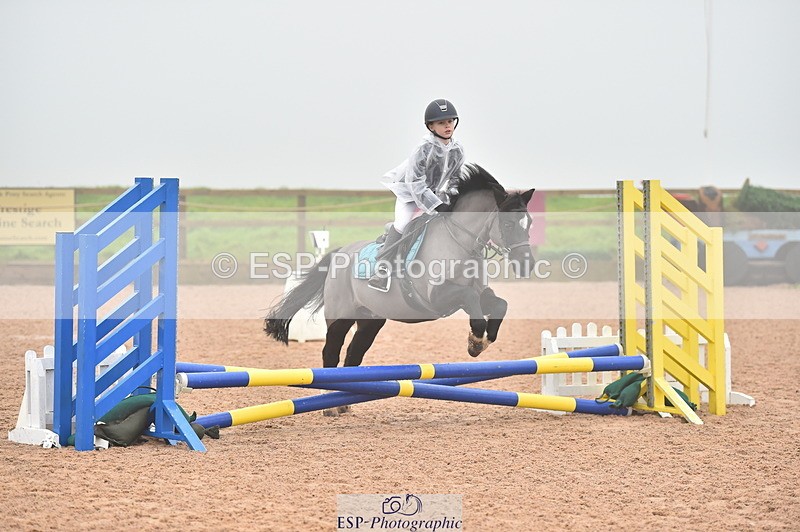 231118A-090616-00716 - Cls 16+17 Club and Schools 60cm