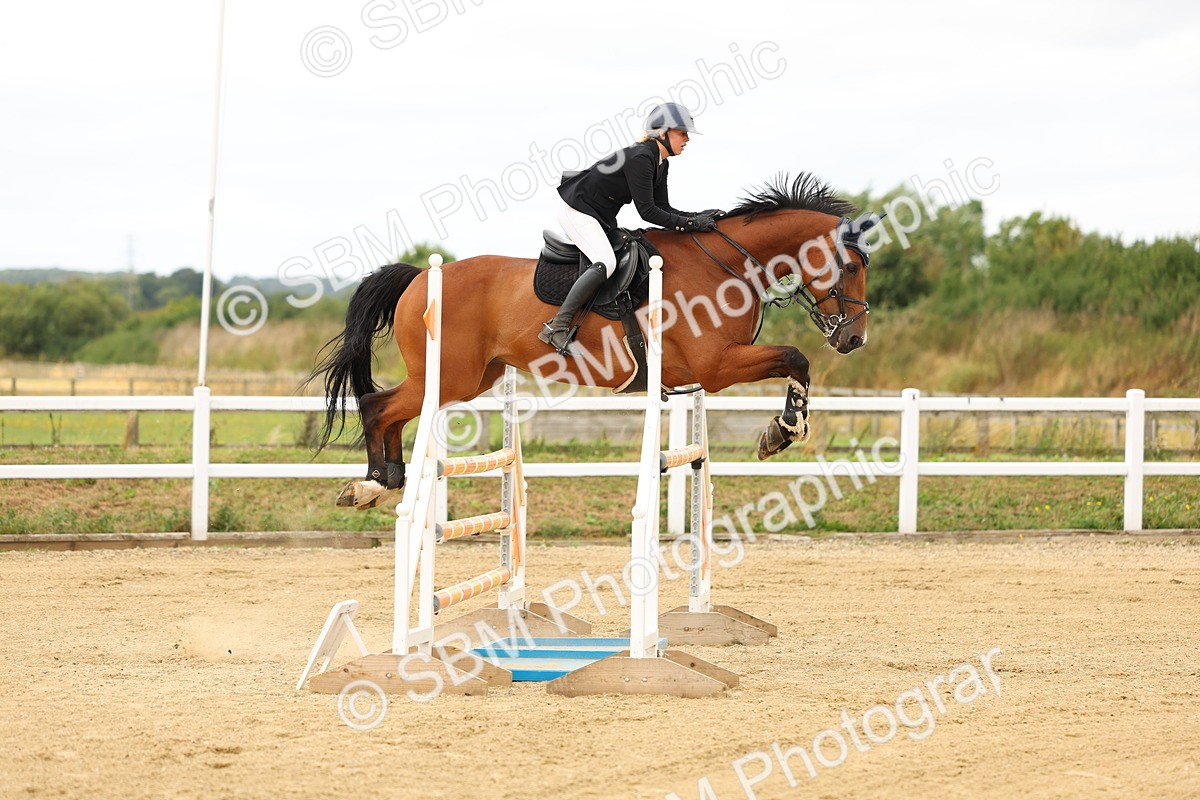 SBM_009963 - Class 3 - Senior Newcomers - 1.10m Open