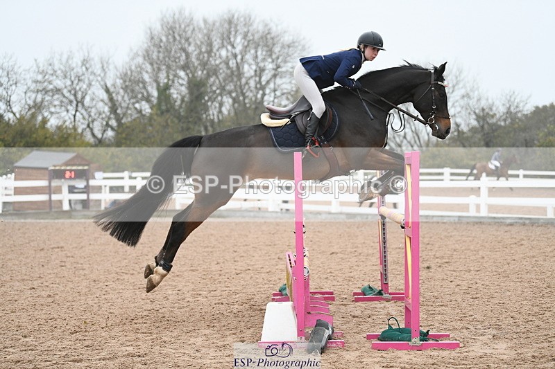 241103A-111953-07757 - SUN Cls 21 Snr Newcomers and 1.10m Open