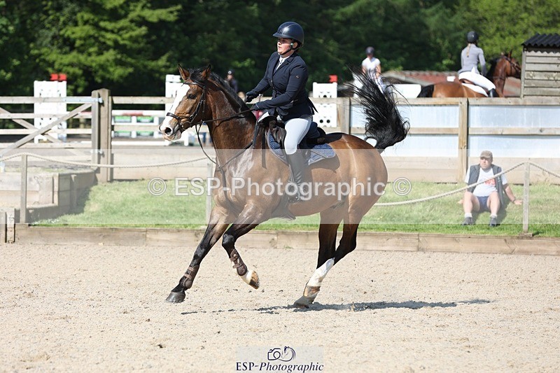 230513-101315-03724 - Cls 18 Snr 1.05m Open