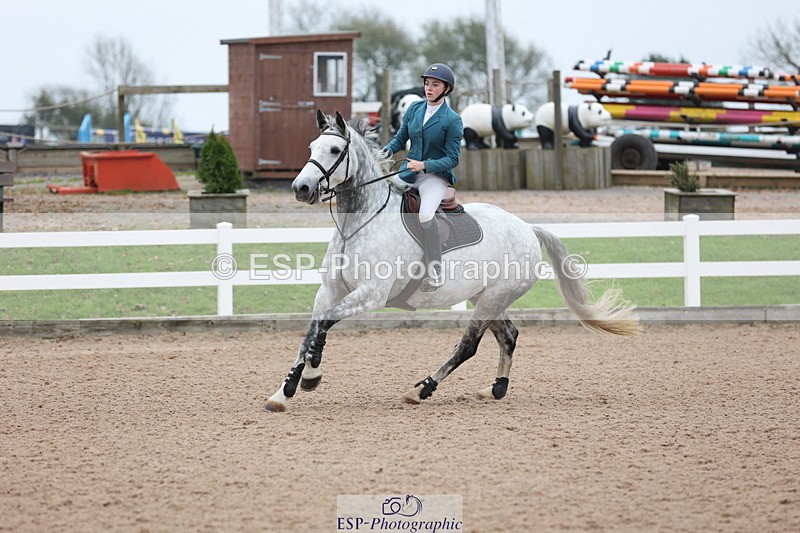 241101A-130039-01911 - FRI Cls 6 Foxhunter and 1.20m Open
