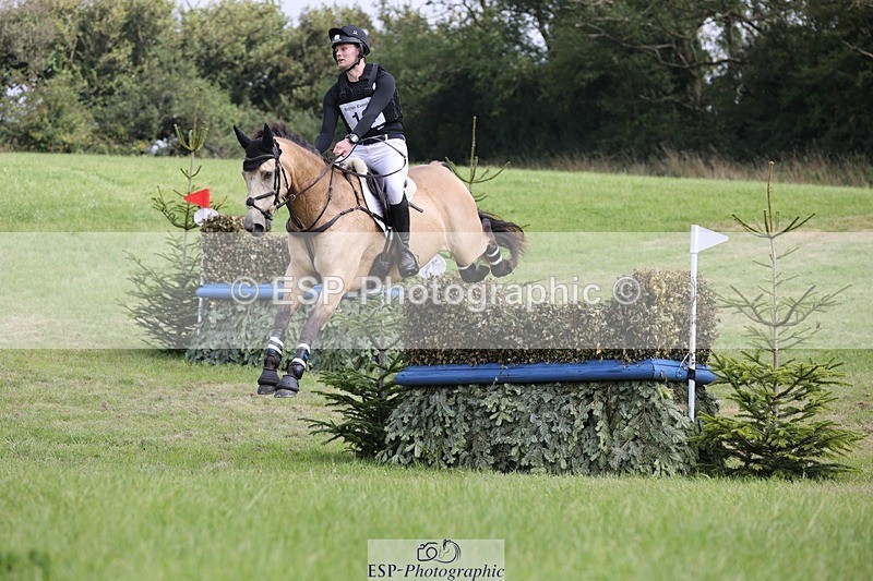 240831A-120247-02190 - 012-Frankie.Mckechnie-DUNBYMOONLIGHT