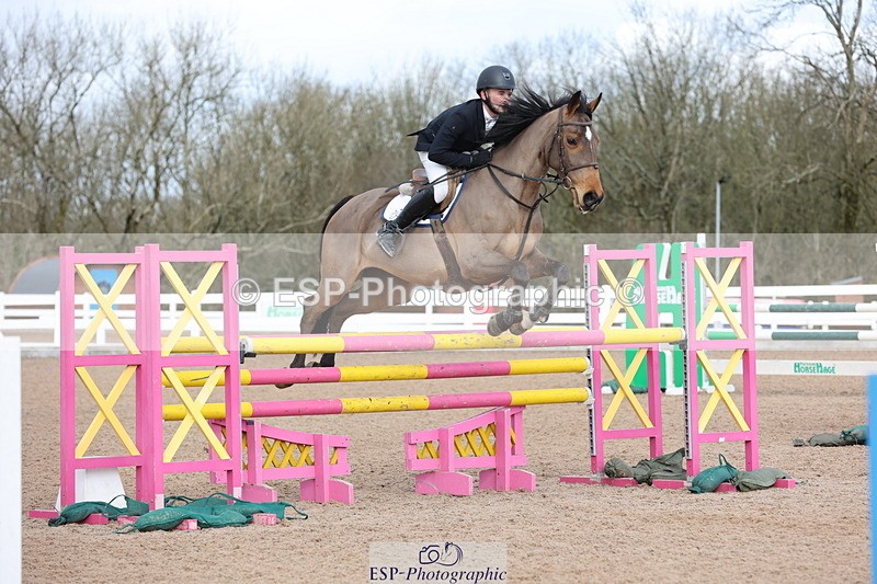 240223A-121525-01154 - Cls 4 Snr 1.05m Open