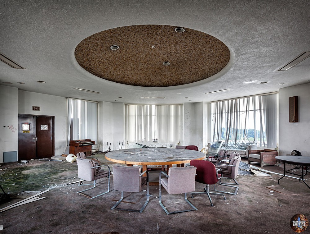 Monsour Medical Center (Jeanette, PA) | Executive Meeting Room - Monsour Medical Center