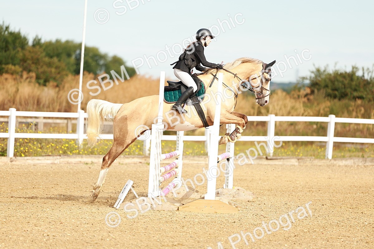 SBM_002068 - Class 8 - Clear Round