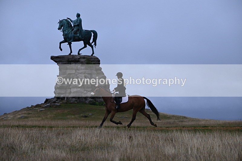 DSC_2065 - Time at Statue 12:13 to 12:32