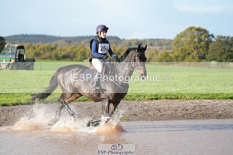 251024A-155916-14639 - C-254-Emily.Mainieri