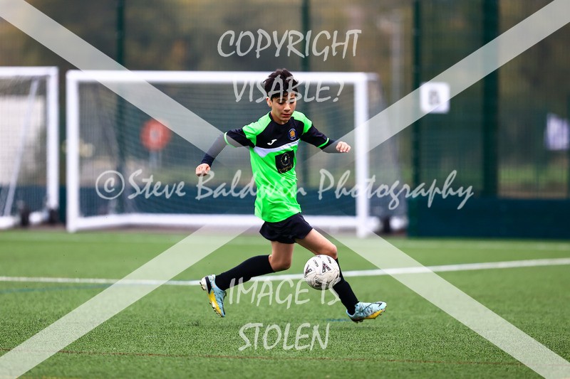 1DX30148 - 2025-10-12 FC Abbey Meads U14 Orange V Kingsdown Lions U14