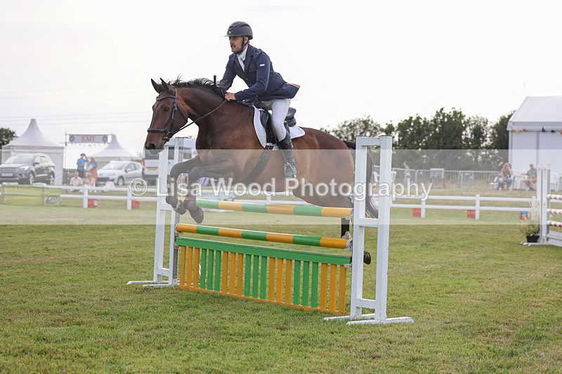 3E7A1004 - Class D: Showjumping Senior Newcomers/1.10m open