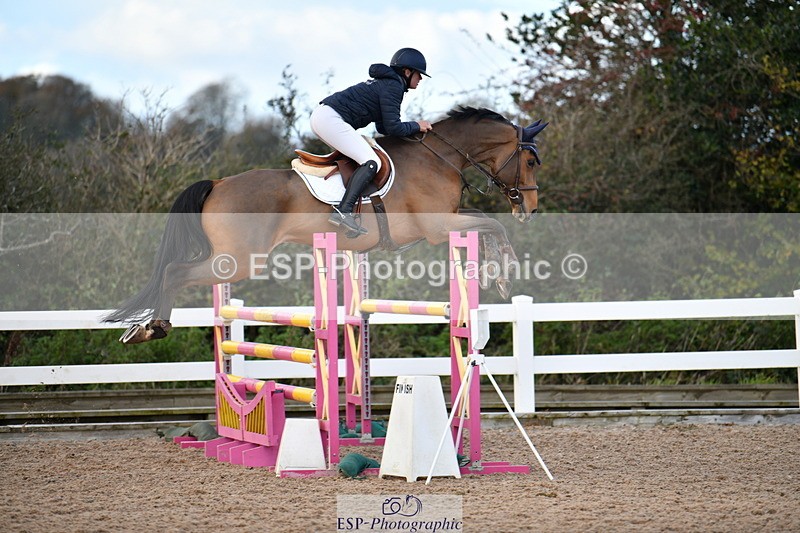 231110A-143233-00786 - Cls 6 Foxhunter & 1.20m Open