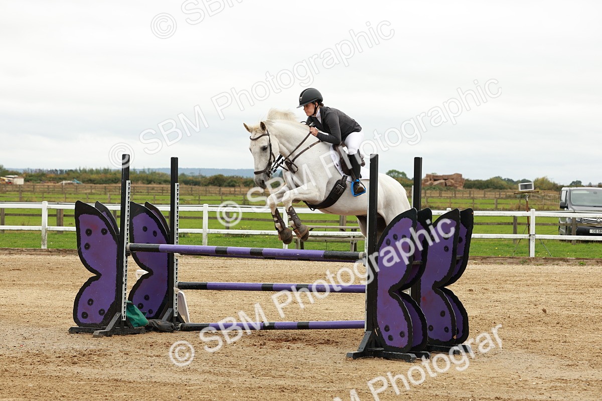 1I0A7708 - Class 4 - Senior Newcomers 1.10m