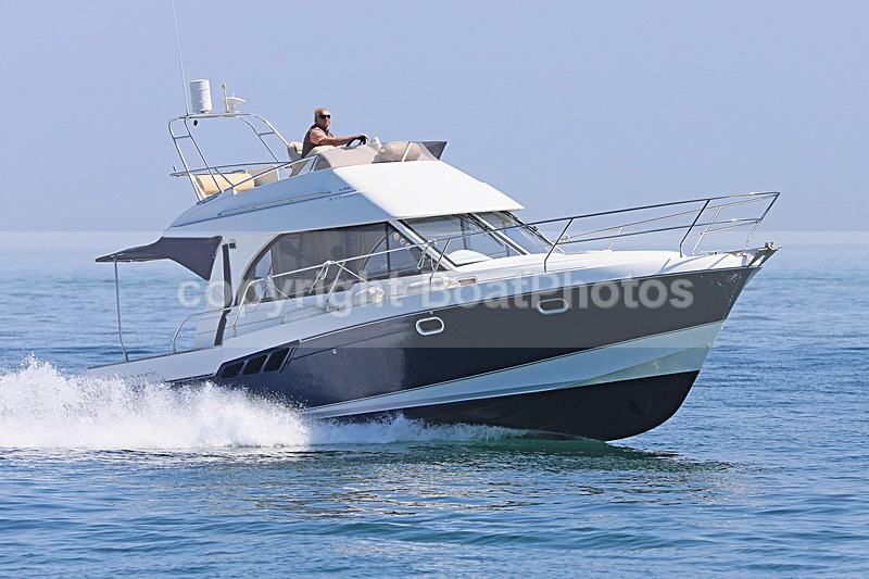 180506 FOXY LADY - BENETEAU ANTARES 1Y3A8856 - Flybridge Cruisers