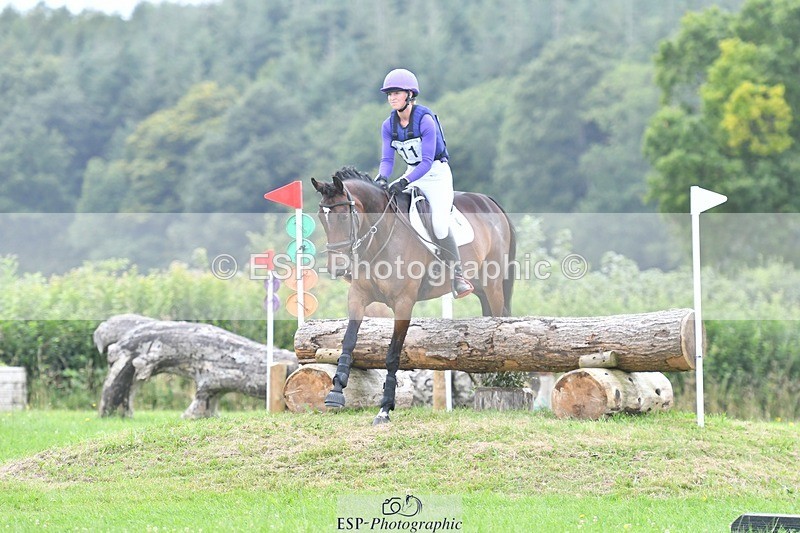 240803-115017-03354 - 011-Taggy_Forester-Bennett-SEEK_INDI