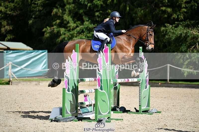 240324-121318-02493 - Cls 9 Snr 1.05m Open