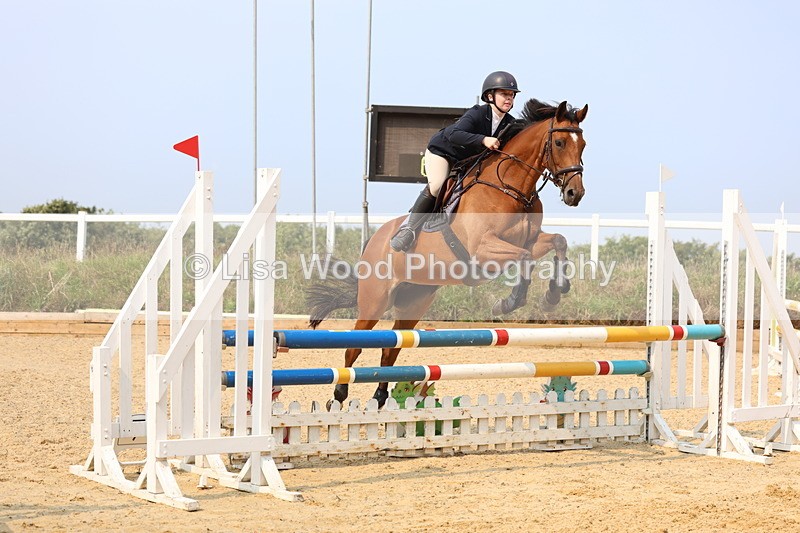 3E7A1433 - Class 4: Senior British Novice/90cm open