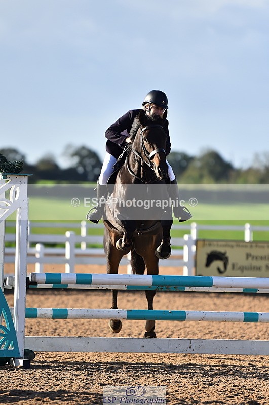 231014A-093802-03740 - Cls 12 British Novice & 90cm Open