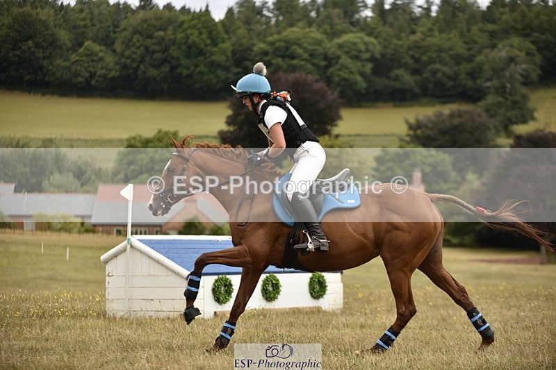250802A-110624-01925 - B-063-Beth.Jones-FANTASY.CHILLI.(GB)