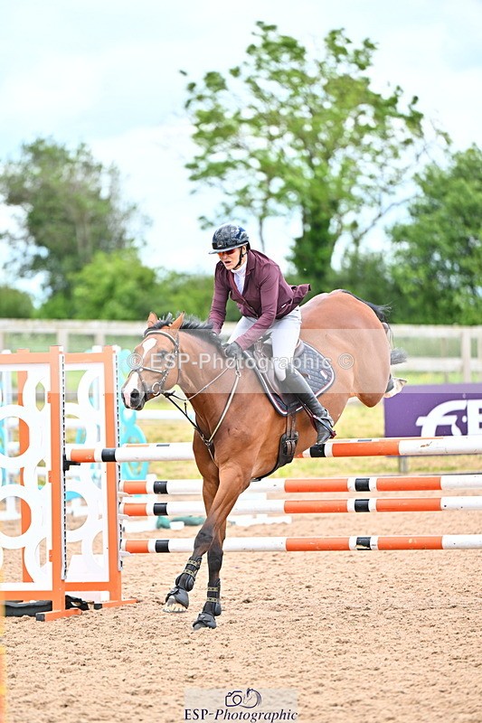 240608A-125023-02401 - Cls 4 Snr Newcomers and 1.10m Open