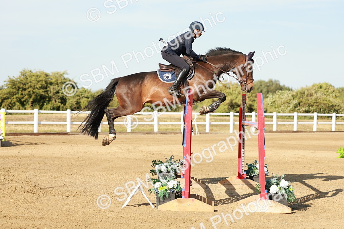 SBM_008792 - Class 6 - National 1.30m 1.40m Open Handicap