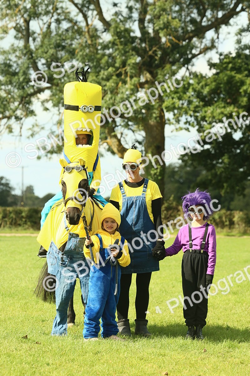 SBM_63546 - S35 - Fancy Dress Showing