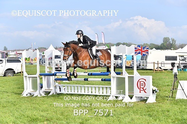 BPP_7571 - CLASS 6 Nisbets Fresh From The Farm & The Golf Inn 1.00m Amateur Championship