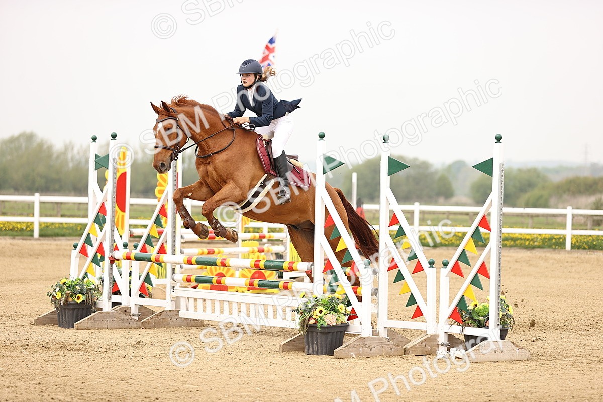  - Class 15 - Senior British novice - 90cm