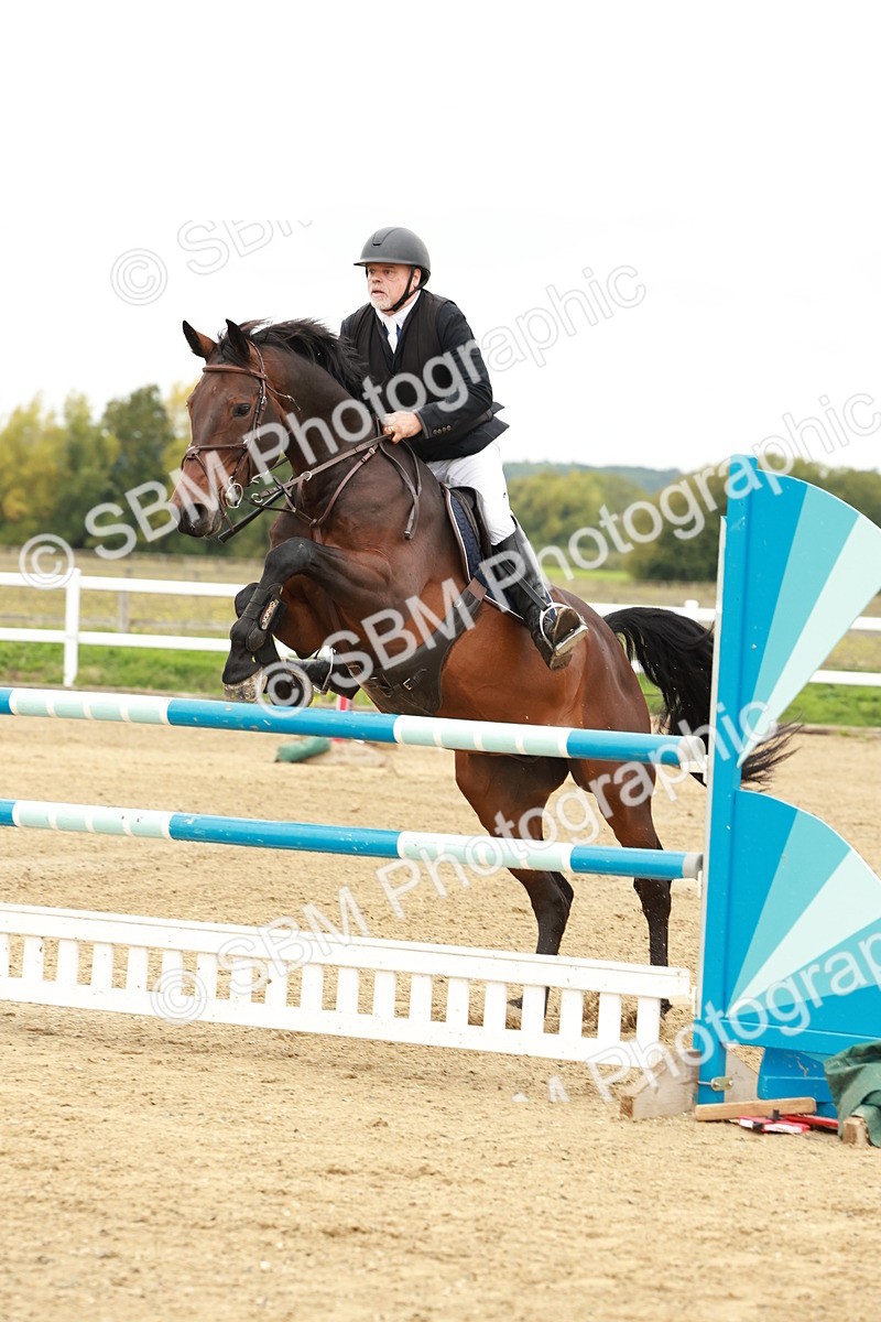 1I0A7701 - Class 4 - Senior Newcomers 1.10m