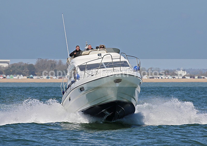130420 DESTINY SEALINE F33 WT7A4534 - Flybridge Cruisers
