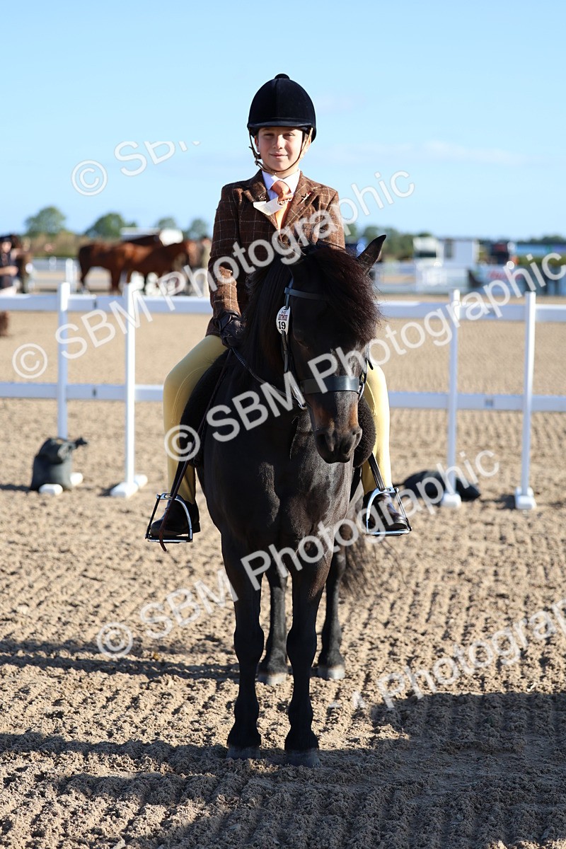 SBM_07853 - Class 301 - Ridden M&M - Small Breeds