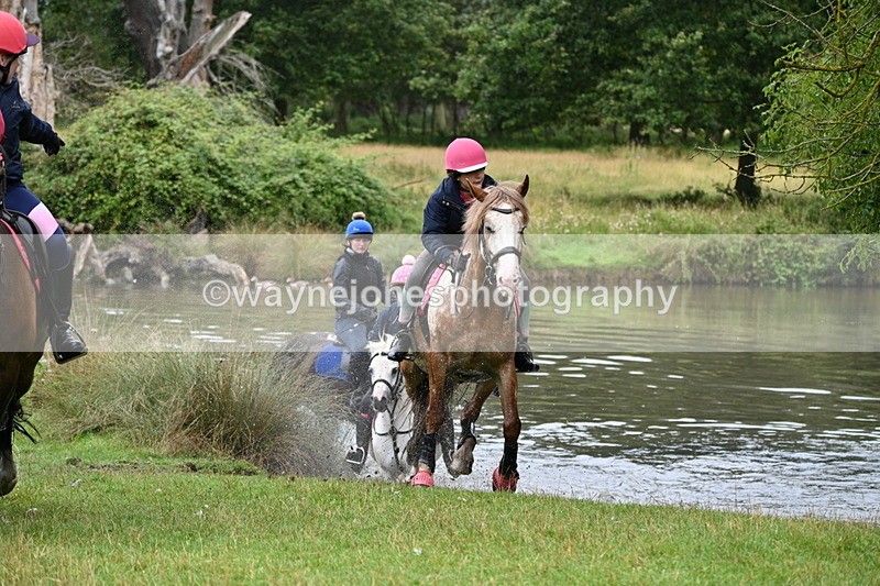 WJ7_9314 - Time at Water 11:53 to 12:23