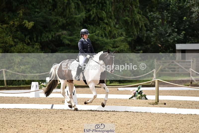 140110A-005748-10783 - 015-Lauren.Picknett-Bonnie.V