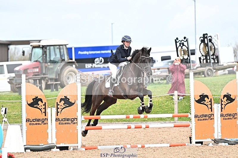 250414-113050-00562 - 90cm Round 1