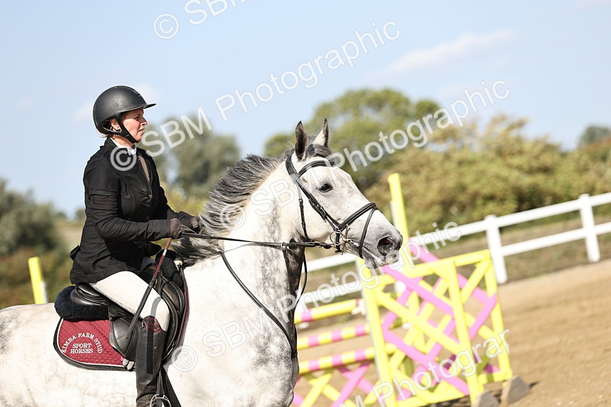 SBM_005274 - Class 6 = Senior Newcomers - 1.10m Open