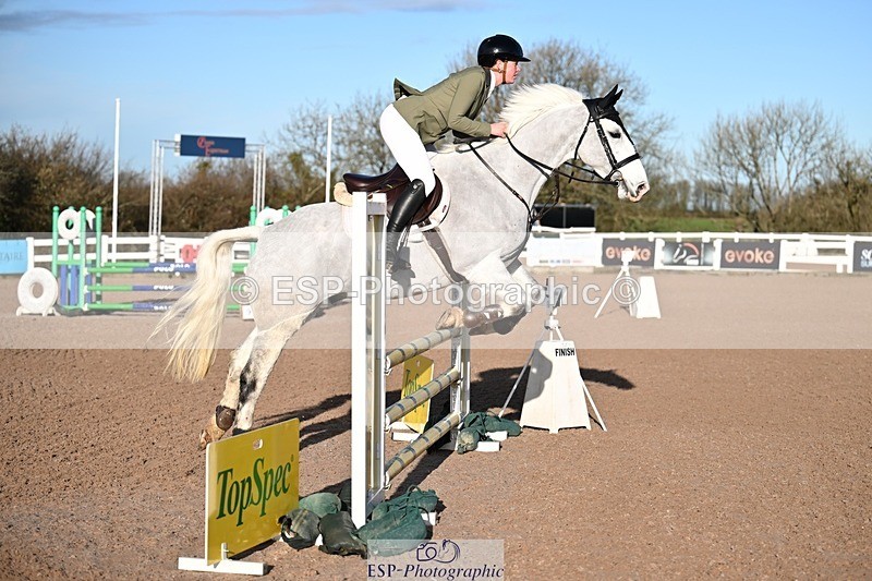 260128-101358-00040 - Clear Round & Brit Nov 90cm