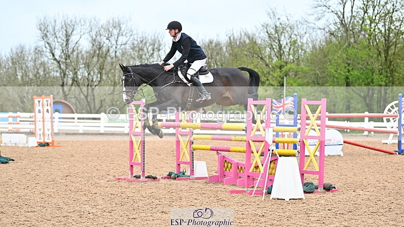 240501A-134904-00861 - Cls 8 Snr Foxhunter and 1.20m Open